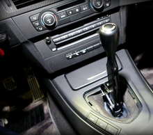 Laden Sie das Bild in den Galerie-Viewer, Short Shifter V3 Aluminium schwarz black eloxiert BMW Short Shifter Shortshifter für E30 E36 E46 E8x E9x F-Modelle Staubschutz Dustboot für dein Performance Fahrzeuge - am besten gleich mitbestellen