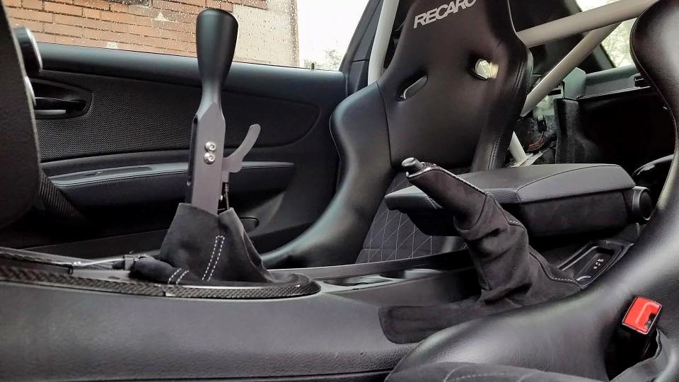 Short Shifter V2 Aluminium Schwarz eloxiert BMW Short Shifter Shortshifter für E30 E36 E46 E8x E9x F-Modelle Staubschutz Dustboot für dein Performance Fahrzeuge - am besten gleich mitbestellen