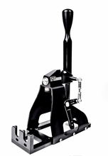 Laden Sie das Bild in den Galerie-Viewer, Schaltwegverkürzung Schaltweg Verkürzung Short Shifter V3 Aluminium schwarz black eloxiert Mitsubishi Lancer Eva Evolution, Evo5 Evo 5, Evo6 Evo 6, Evo7, Evo 7, Evo8, Evo 8, Evo9 Evo 9,  Rückstellfeder, CS Centerspring Center Spring Short Shifter Shortshifter für dein Performance Fahrzeuge